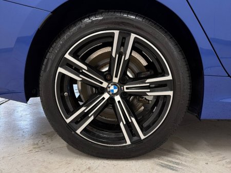 2025 BMW 3-Series - photo 13