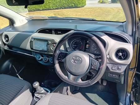 2020 Toyota Yaris - photo 6