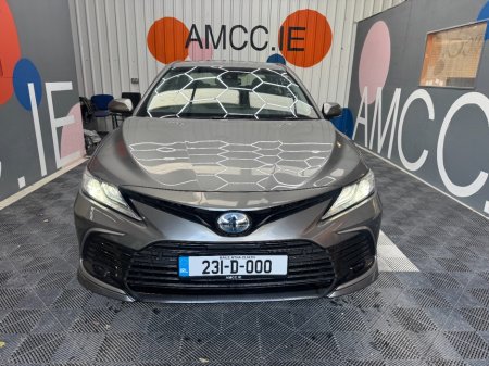 2023 Toyota Camry - photo 2