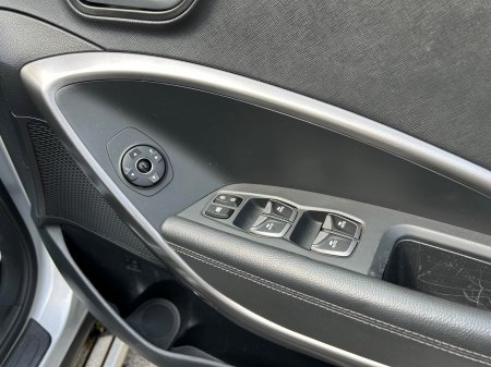 2016 Hyundai Santa Fe - photo 17