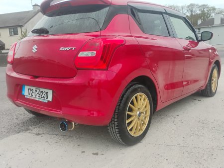 2017 Suzuki Swift - photo 2