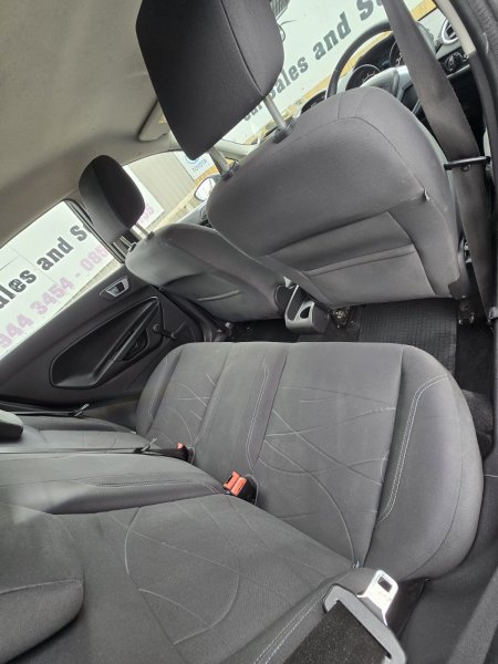 2016 Ford Fiesta - photo 15