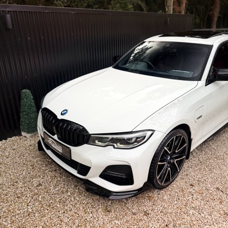 2022 BMW 3-Series - photo 6