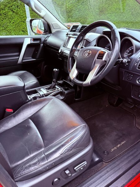 2017 Toyota Land Cruiser - photo 4