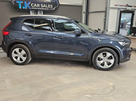 2021 Volvo XC40 - photo 2