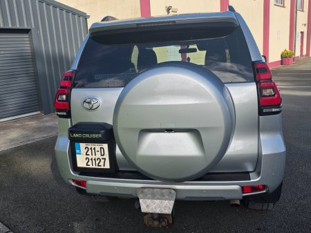 2021 Toyota Land Cruiser - photo 8