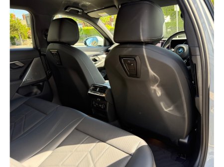 2025 BMW 5-Series - photo 21