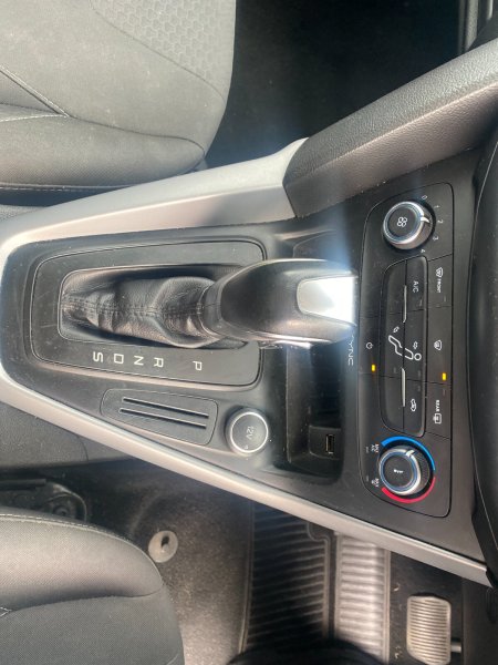 2015 Ford Focus - photo 14