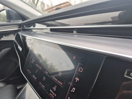 2019 Audi A8 - photo 26