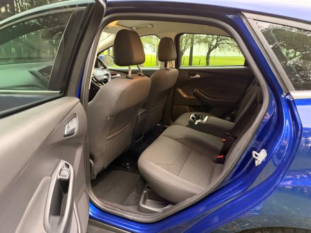 2016 Ford Focus - photo 30