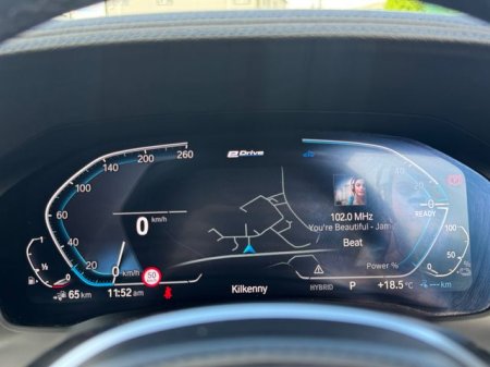 2022 BMW 3-Series - photo 23