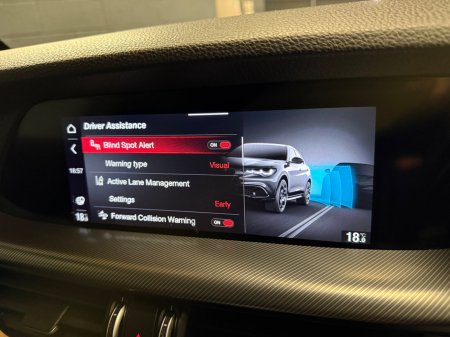 2025 Alfa Romeo Stelvio - photo 13