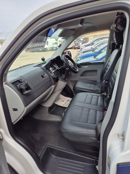 2015 Volkswagen Transporter - photo 13