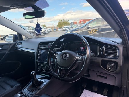 2020 Volkswagen Golf - photo 5
