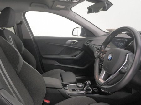 2023 BMW 1-Series - photo 11