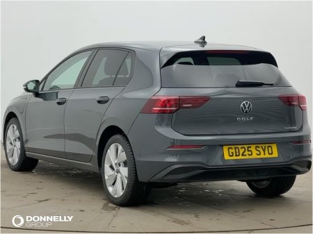2025 Volkswagen Golf - photo 2
