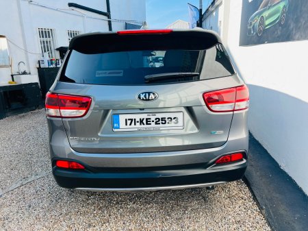 2017 Kia Sorento - photo 4