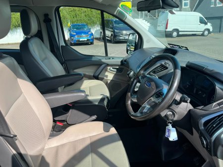 2018 Ford Tourneo Custom 8 Seat Limited LWB - photo 10