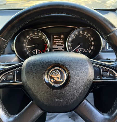 2015 Skoda Superb - photo 14