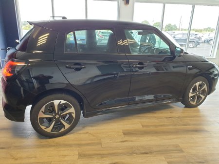 2024 Suzuki Swift - photo 3