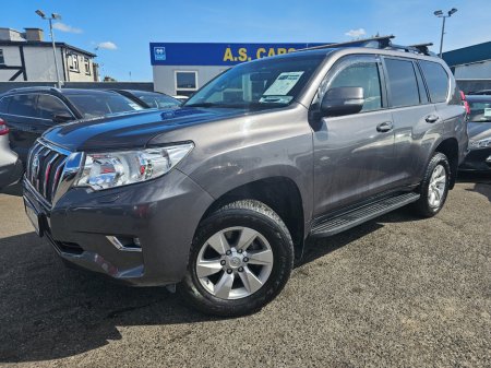 2019 Toyota Land Cruiser - photo 2