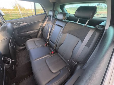 2024 Kia Sportage - photo 10