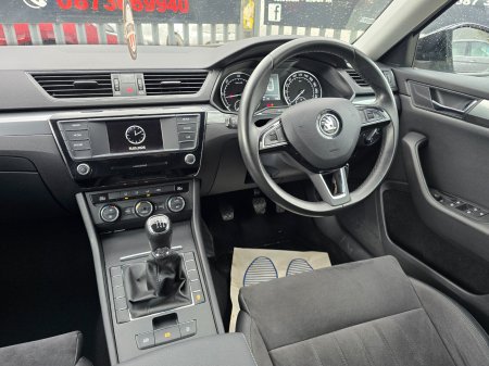 2016 Skoda Superb - photo 16