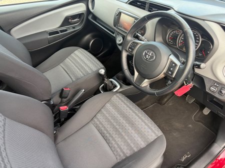 2017 Toyota Yaris - photo 3