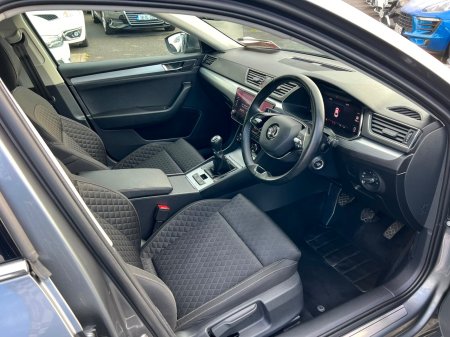 2022 Skoda Superb - photo 10