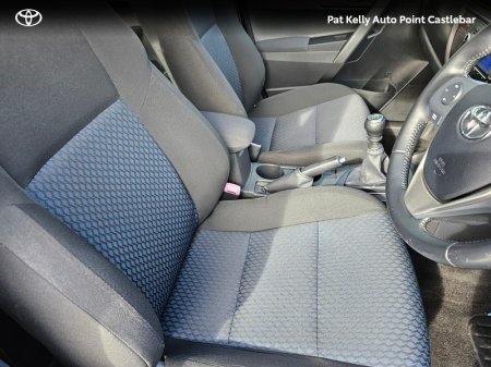 2015 Toyota Auris - photo 12