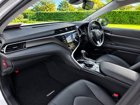 2019 Toyota Camry - photo 17