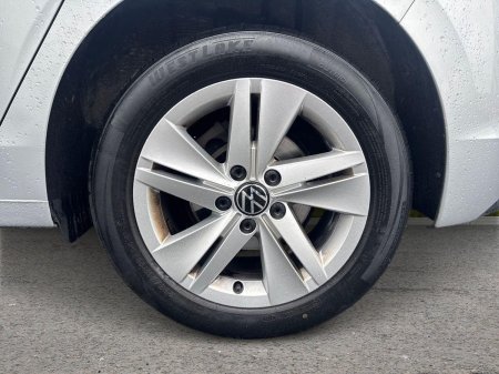2023 Volkswagen Golf - photo 8