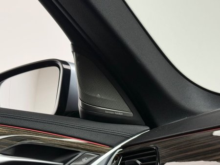 2017 BMW 5-Series - photo 19