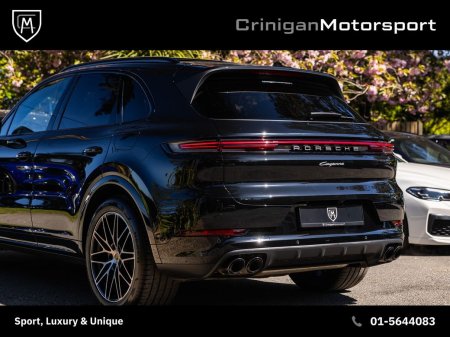 2025 Porsche Cayenne - photo 13
