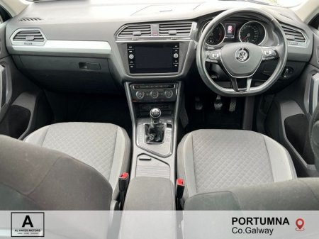 2019 Volkswagen Tiguan - photo 2