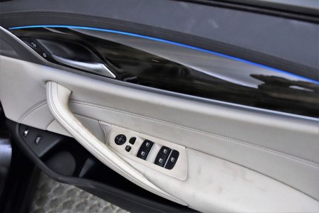 2023 BMW 5-Series - photo 26