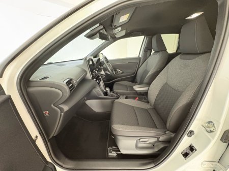 2024 Toyota Yaris Cross - photo 6