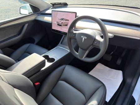 2022 Tesla Model Y - photo 12