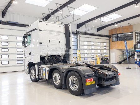 2022 MERCEDES BENZ AROCS 2551 - photo 4