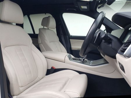 2020 BMW X5 - photo 12
