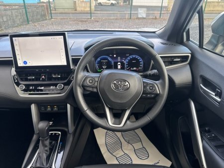2025 Toyota Corolla Cross - photo 9