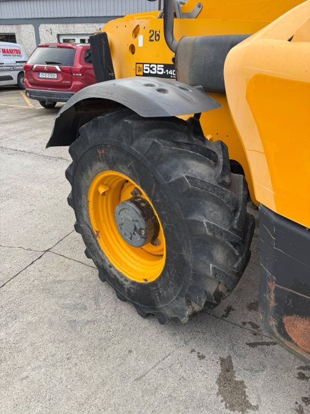 0 JCB  - photo 14
