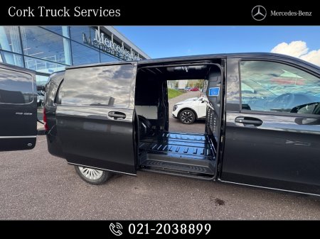 2027 Mercedes-Benz Vito - photo 18