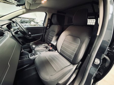 2023 Dacia Duster - photo 10