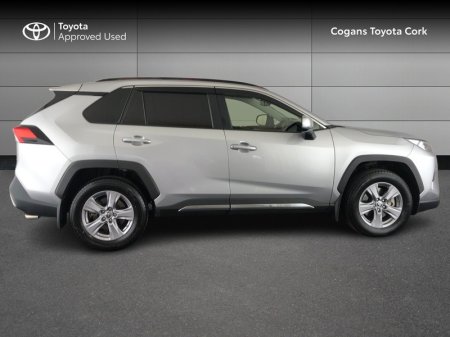 2024 Toyota RAV4 - photo 3