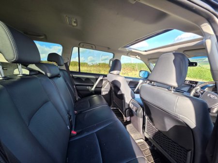 2018 Toyota Land Cruiser - photo 15