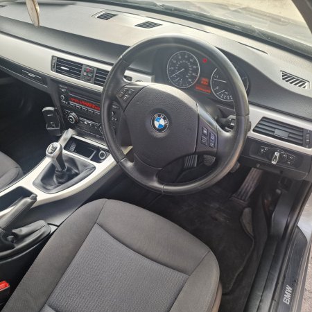 2010 BMW 3-Series - photo 10