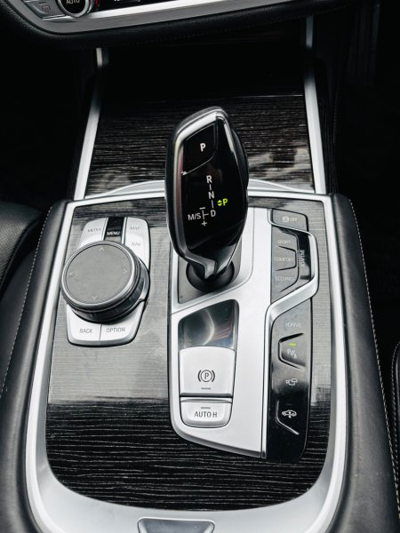2018 BMW 7-Series - photo 24