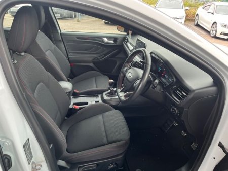 2019 Ford Focus - photo 7