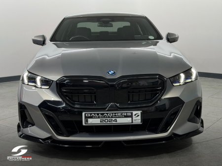 2024 BMW 5-Series - photo 8